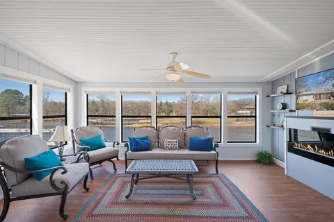 $245,000 | 248 Lakeside Drive, Bowie, TX 76230