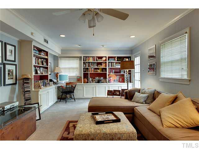 3616 Dade Street Raleigh, NC 27612 - Photo 11 of 24 Den/Family/Great Room