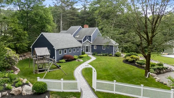 $1,895,000 | 21 Forest Lane, Manchester, MA 01944