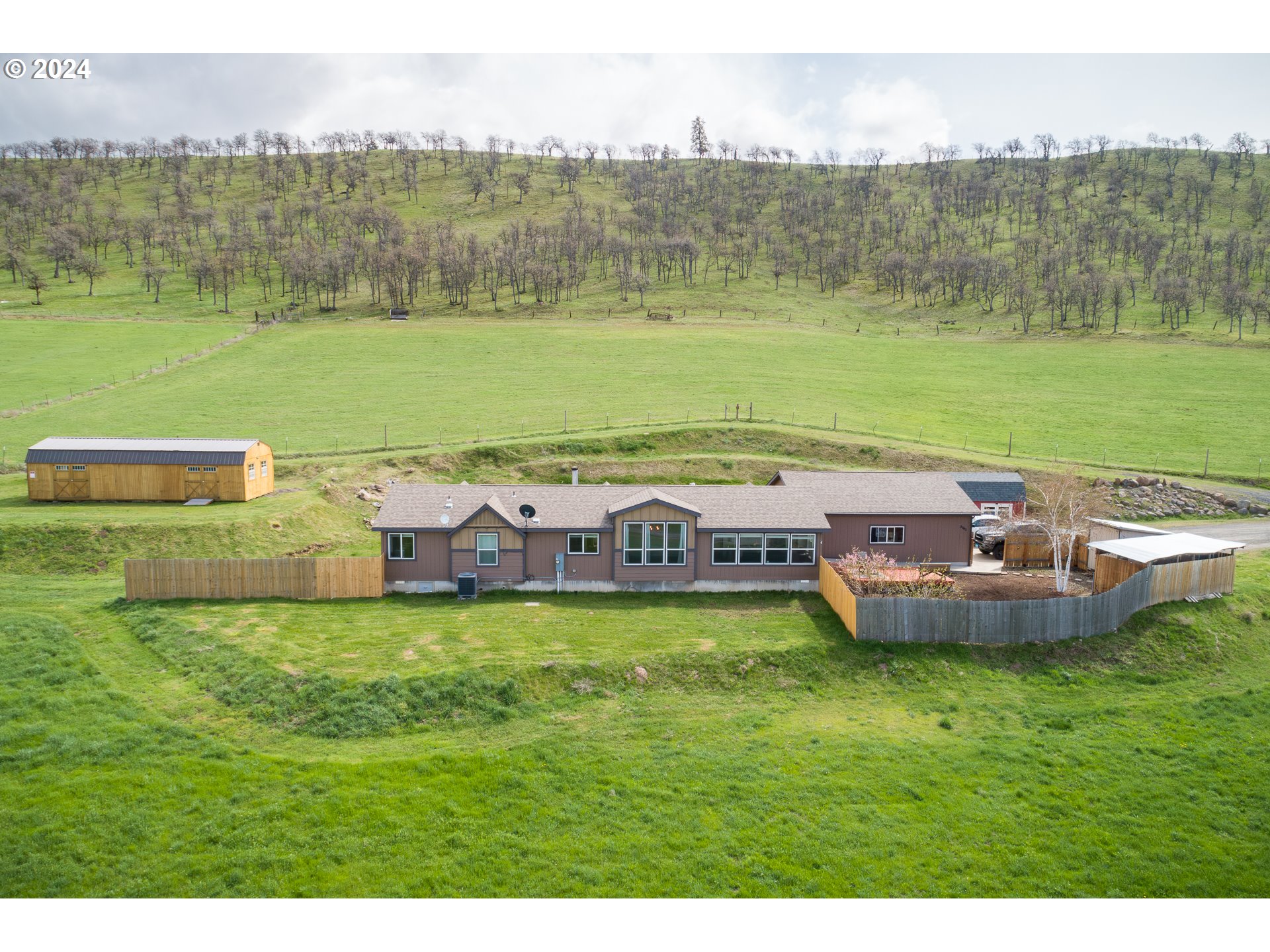 5940 Cherry Heights Road The Dalles, OR 97058 - Photo 1 of 47 Gallery Image 1