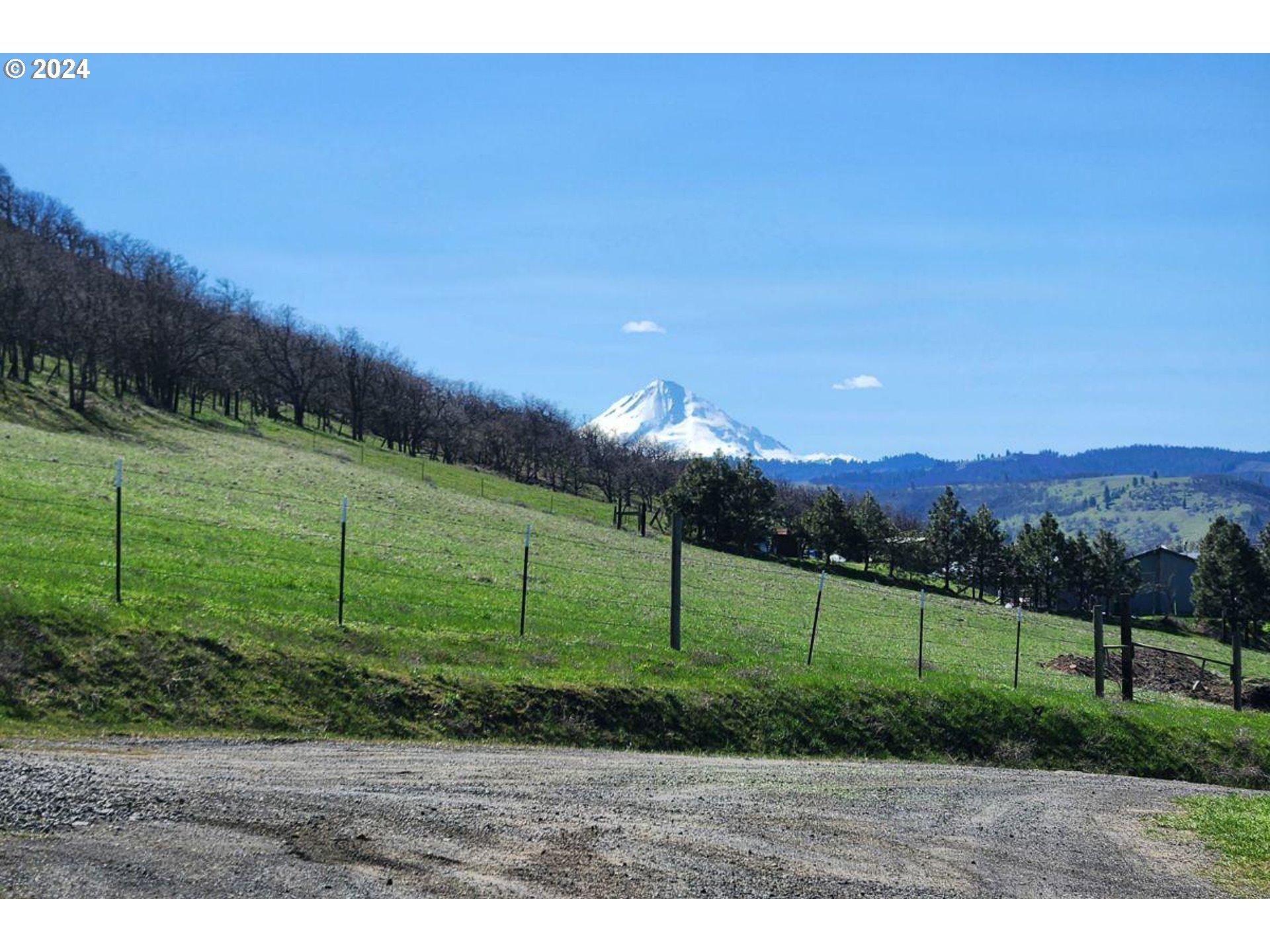 5940 Cherry Heights Road The Dalles, OR 97058 - Photo 5 of 47 View