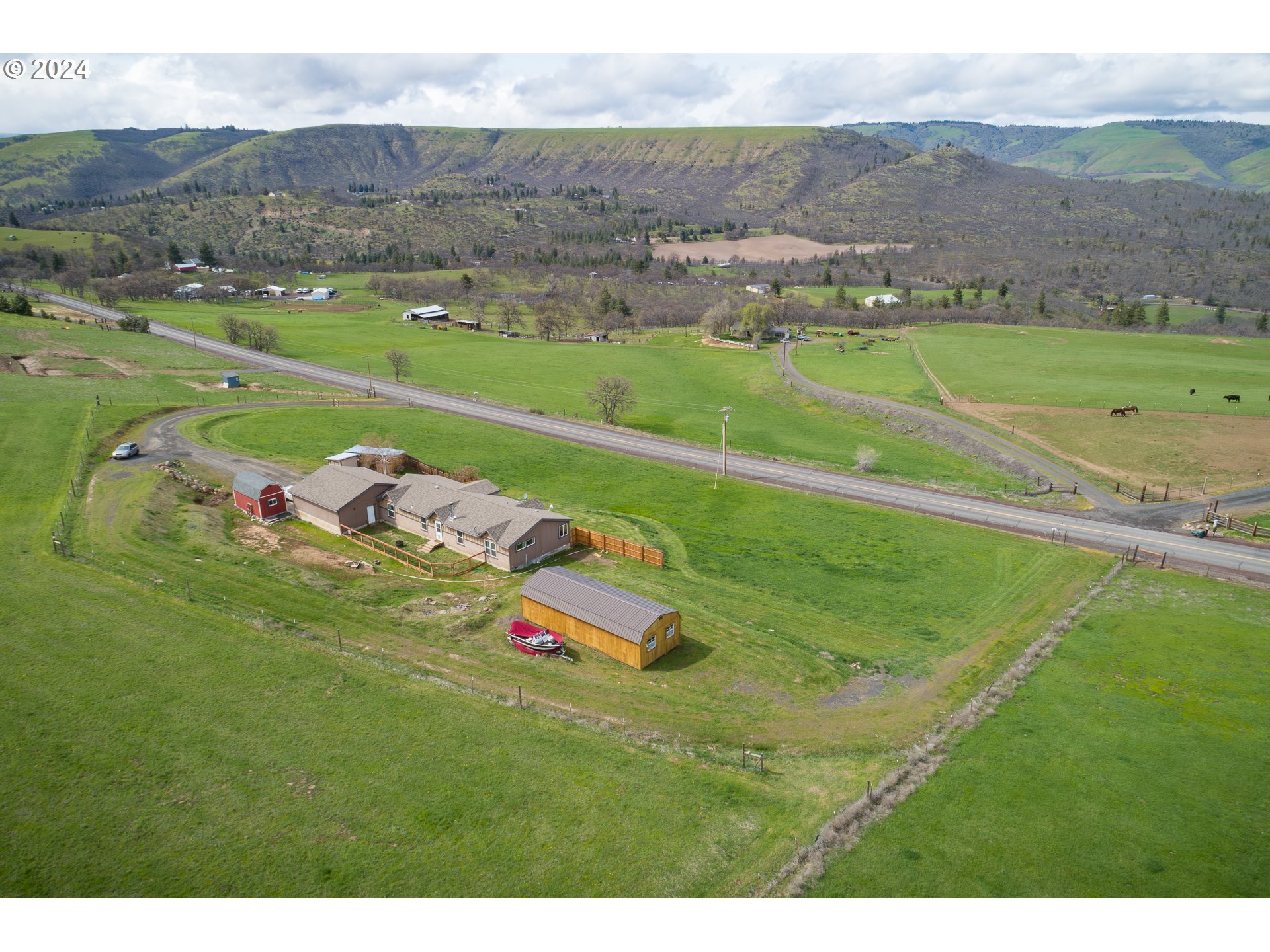 5940 Cherry Heights Road The Dalles, OR 97058 - Photo 7 of 47 Gallery Image 7