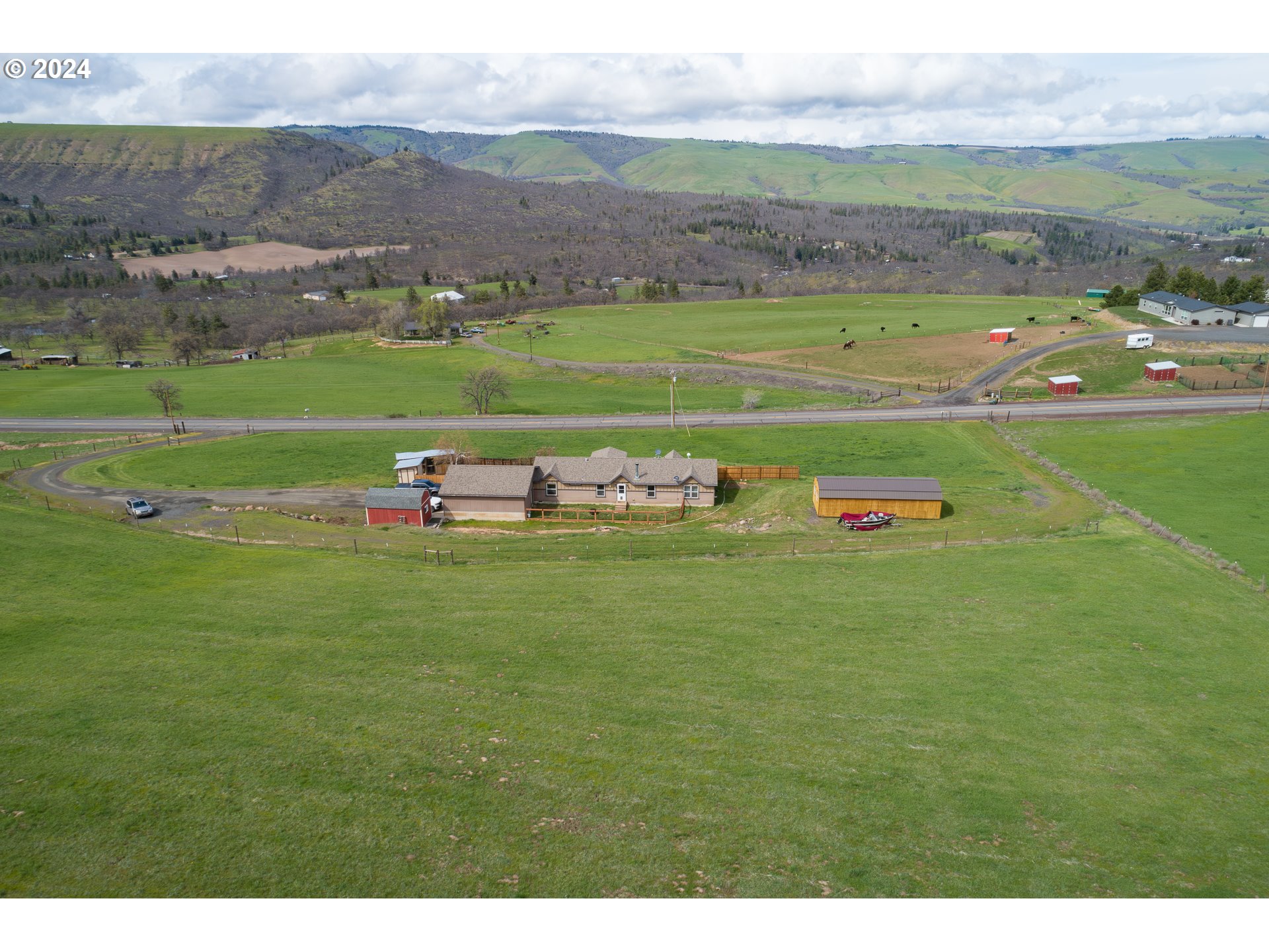 5940 Cherry Heights Road The Dalles, OR 97058 - Photo 8 of 47 Gallery Image 8