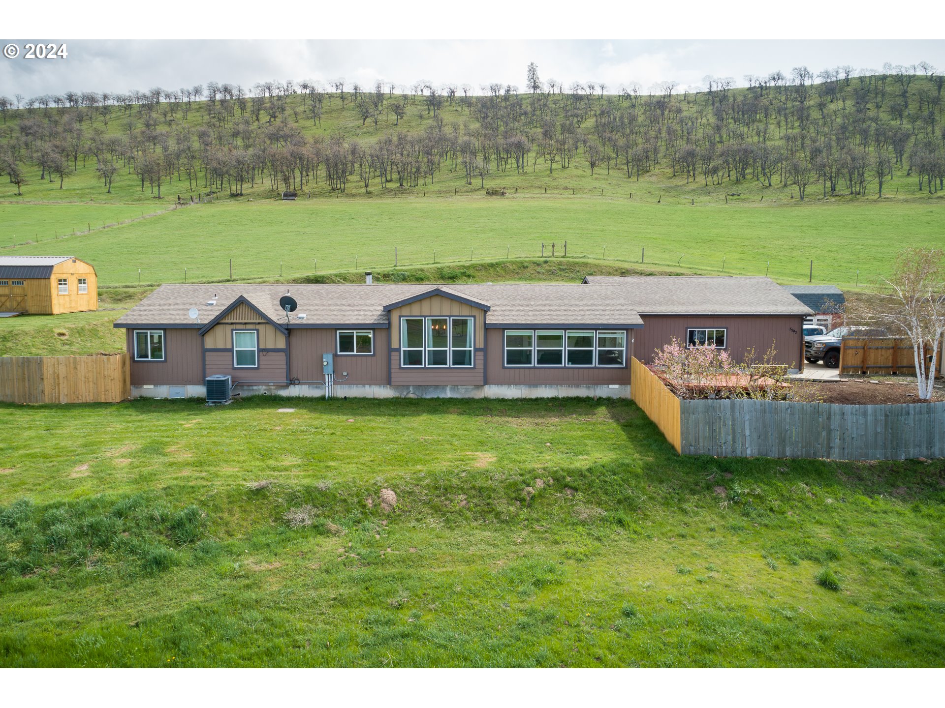5940 Cherry Heights Road The Dalles, OR 97058 - Photo 9 of 47 Gallery Image 9