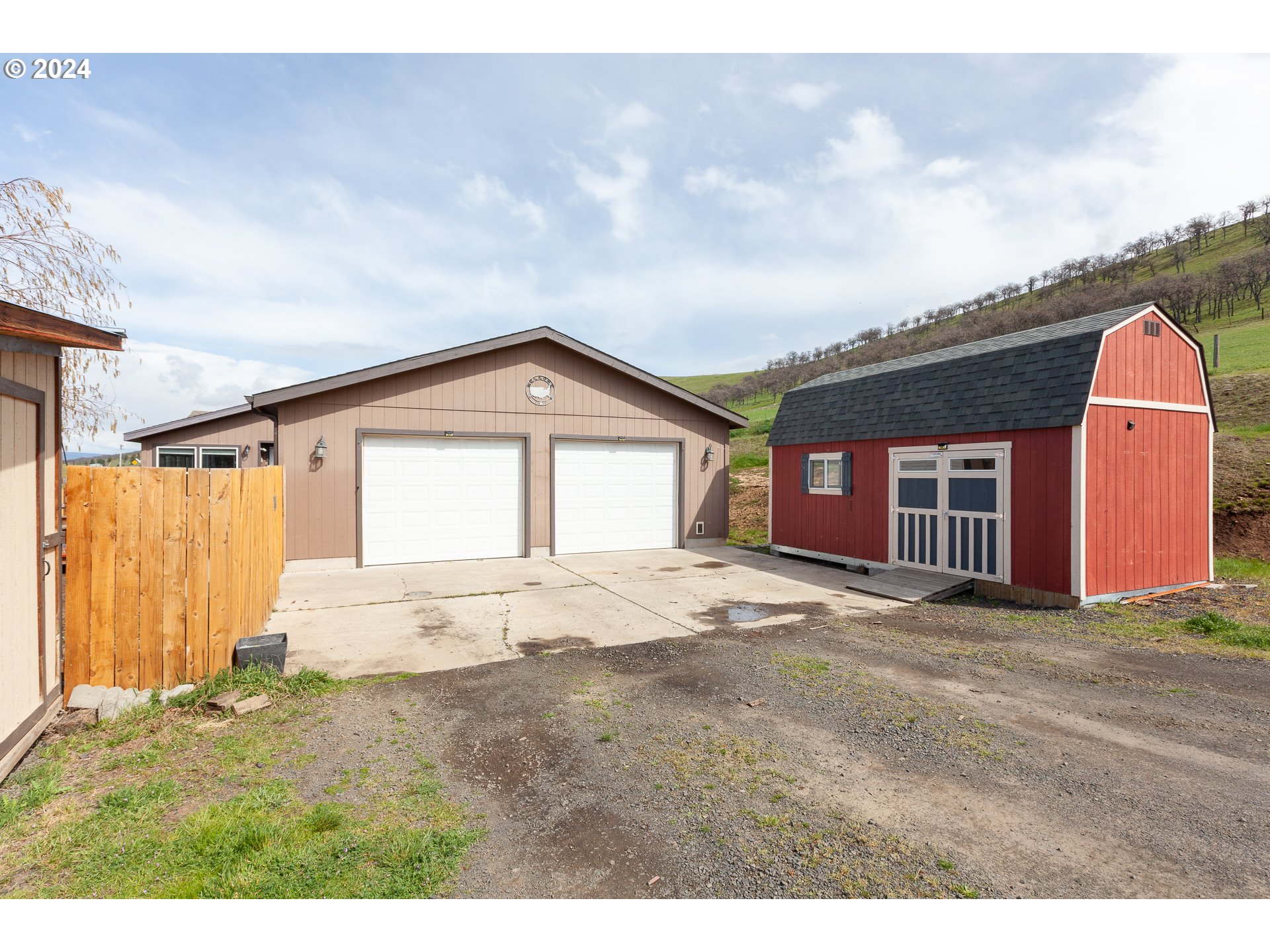 5940 Cherry Heights Road The Dalles, OR 97058 - Photo 10 of 47 Shed