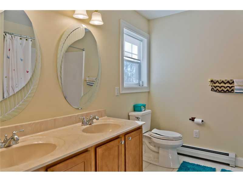 25 Harvest Hill Road Windham, ME 04062 - Photo 16 of 23 Master Bath/Spa.