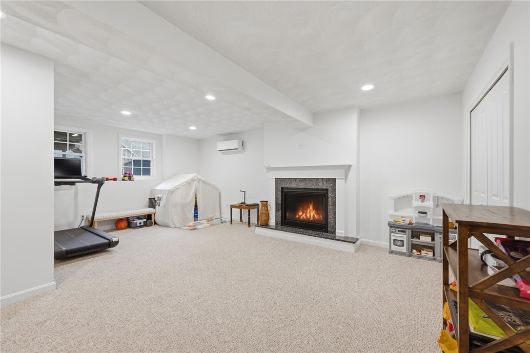 380 Ledge Road Coventry, RI 02816 - Photo 37 of 50