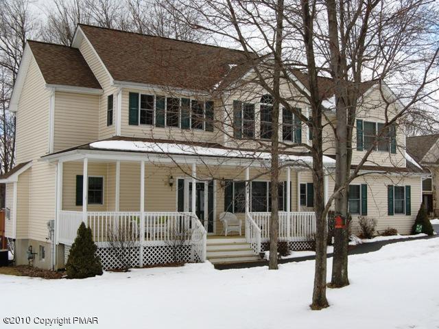 444 Edgemont Road Stroudsburg, PA 18360 - Photo 1 of 29 main