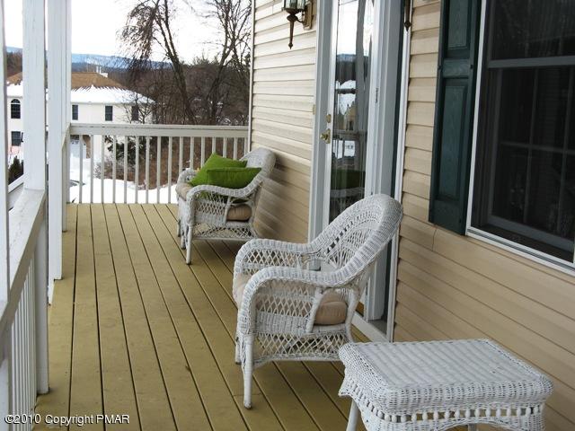 444 Edgemont Road Stroudsburg, PA 18360 - Photo 3 of 29 porch