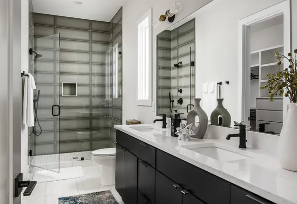 $6,995 | 1010 12th Avenue South, Nashville, TN 37203