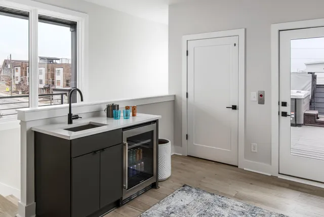 $6,995 | 1010 12th Avenue South, Nashville, TN 37203