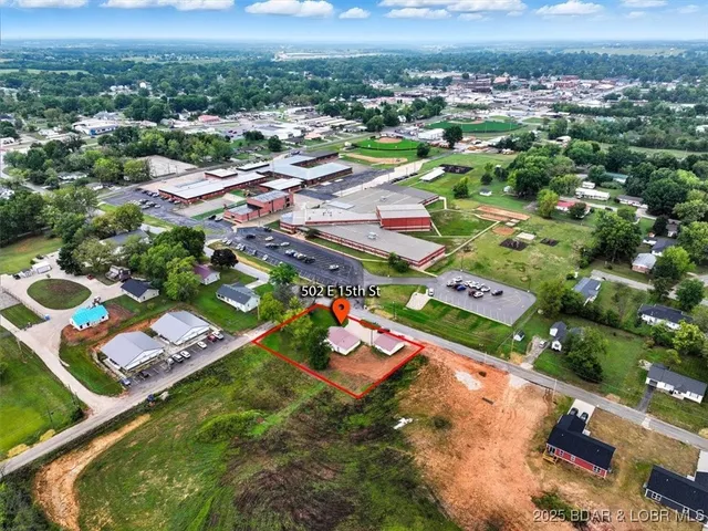 $210,000 | 502 East 15th Street, Eldon, MO 65026