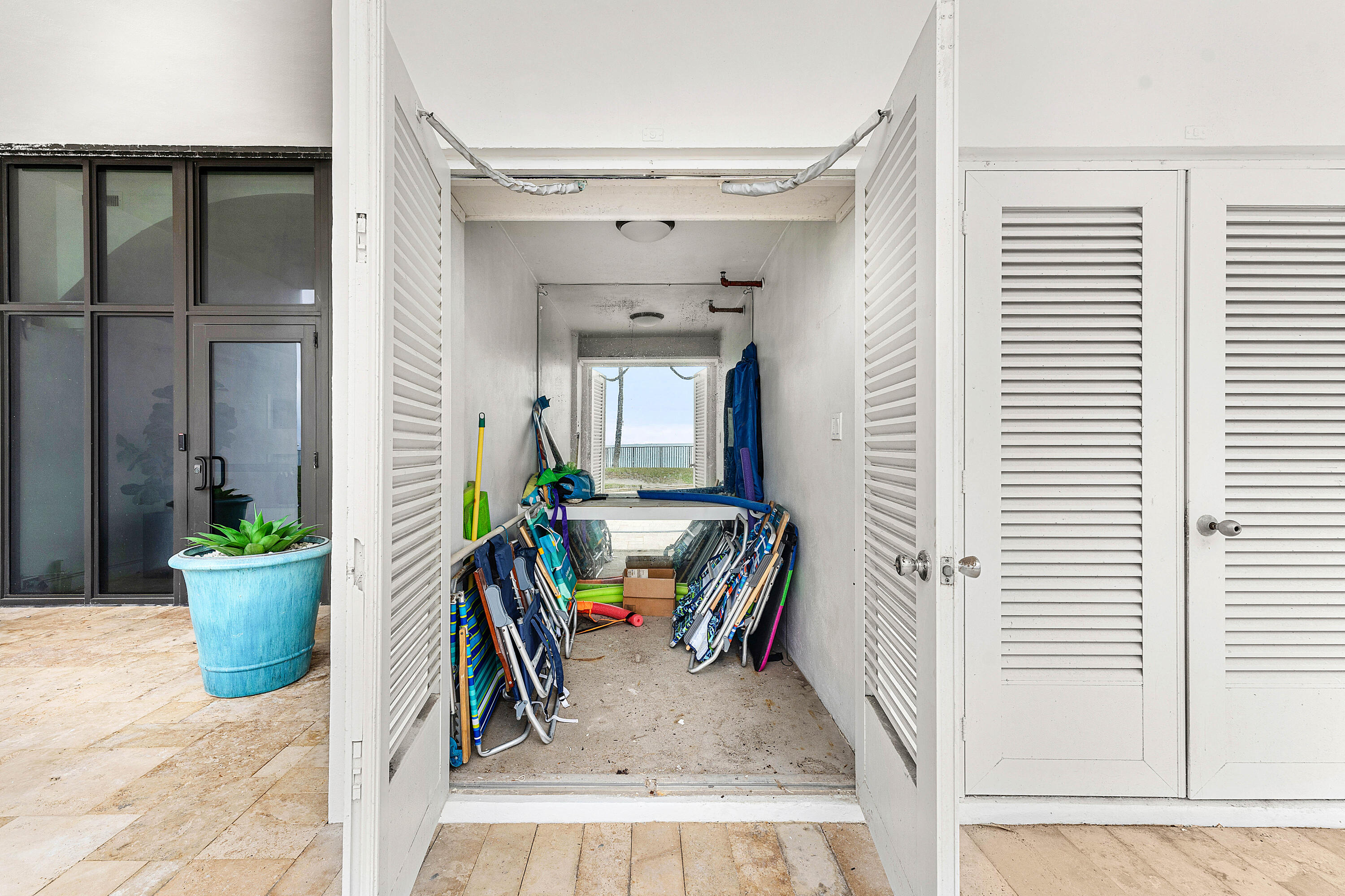 100 South Beach Road, Unit 602 Tequesta, FL 33469 - Photo 41 of 57 a view of a living room and a window