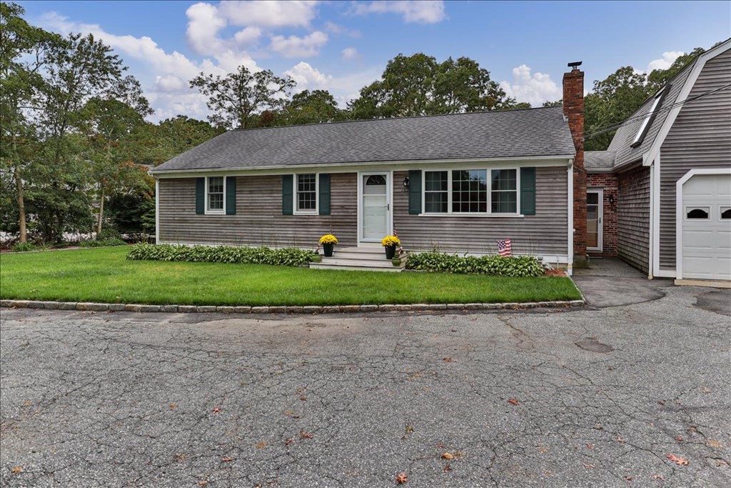 167 Farmersville Road Sandwich, MA 02563 - Photo 3 of 33 Gallery Image 3