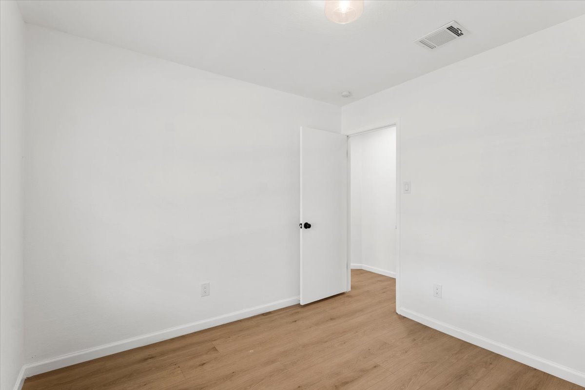 7800 Turquoise Trail Austin, TX 78749 - Photo 14 of 24