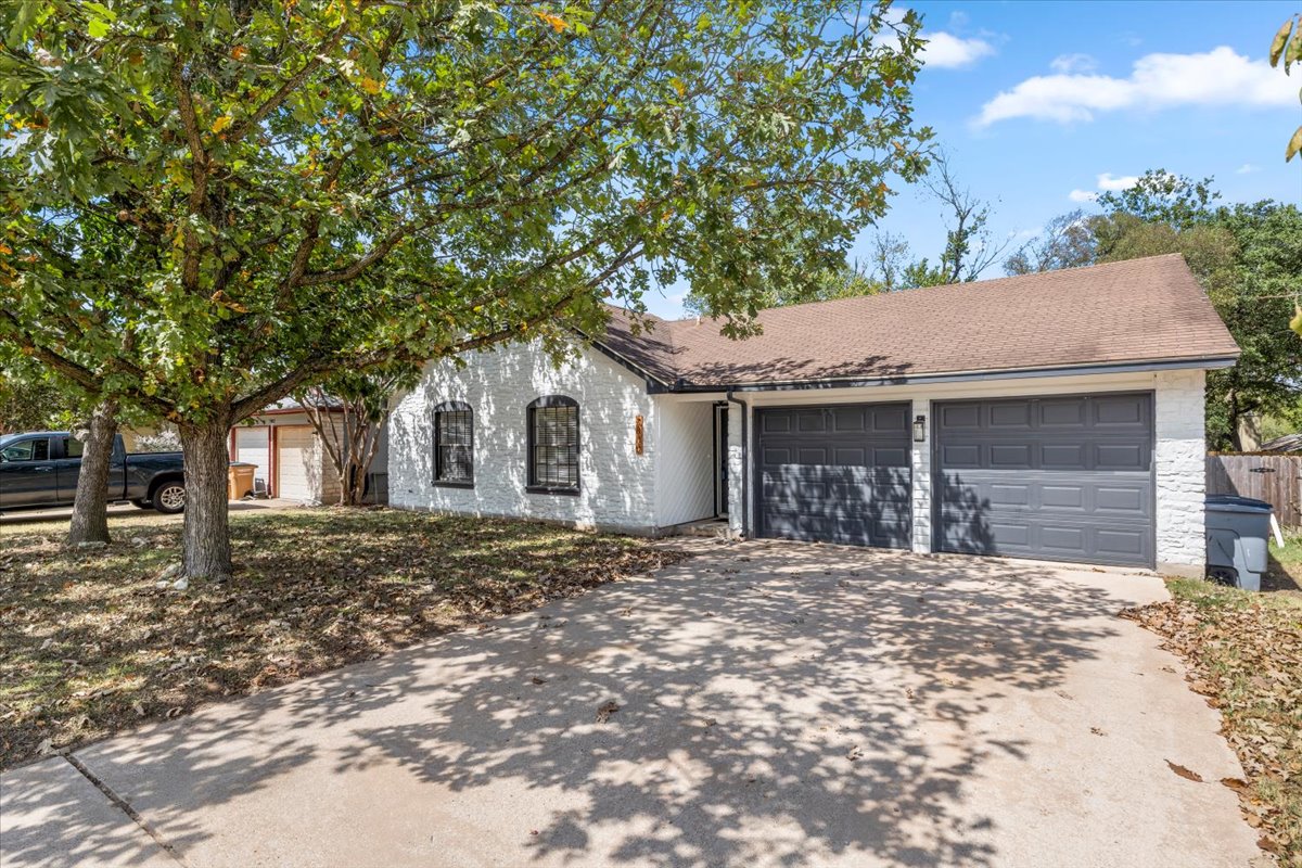 7800 Turquoise Trail Austin, TX 78749 - Photo 3 of 24