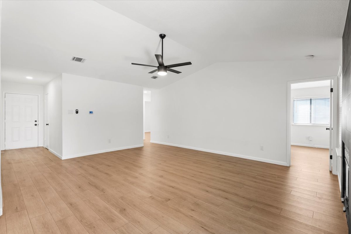 7800 Turquoise Trail Austin, TX 78749 - Photo 6 of 24