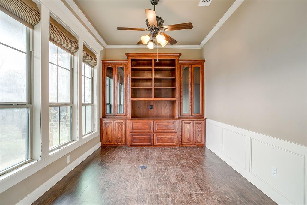 1600 Oak Ridge Estates Weatherford, TX 76085 - Photo 9 of 40 a view of an empty room and window