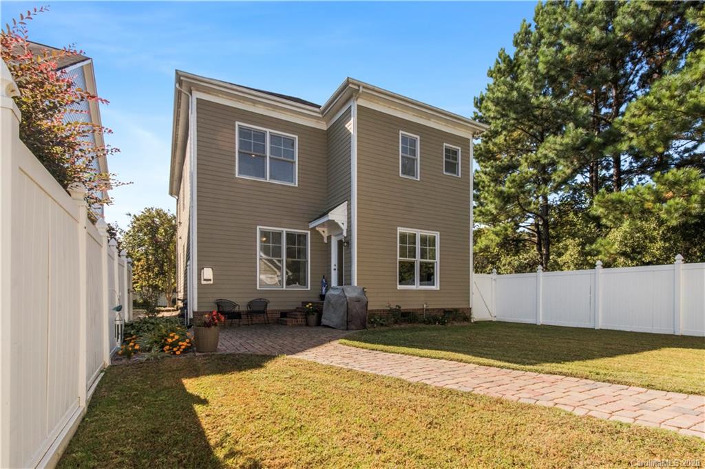 1557 Benjamen Latrobe Circle Fort Mill, SC 29708 - Photo 8 of 42 Gallery Image 8