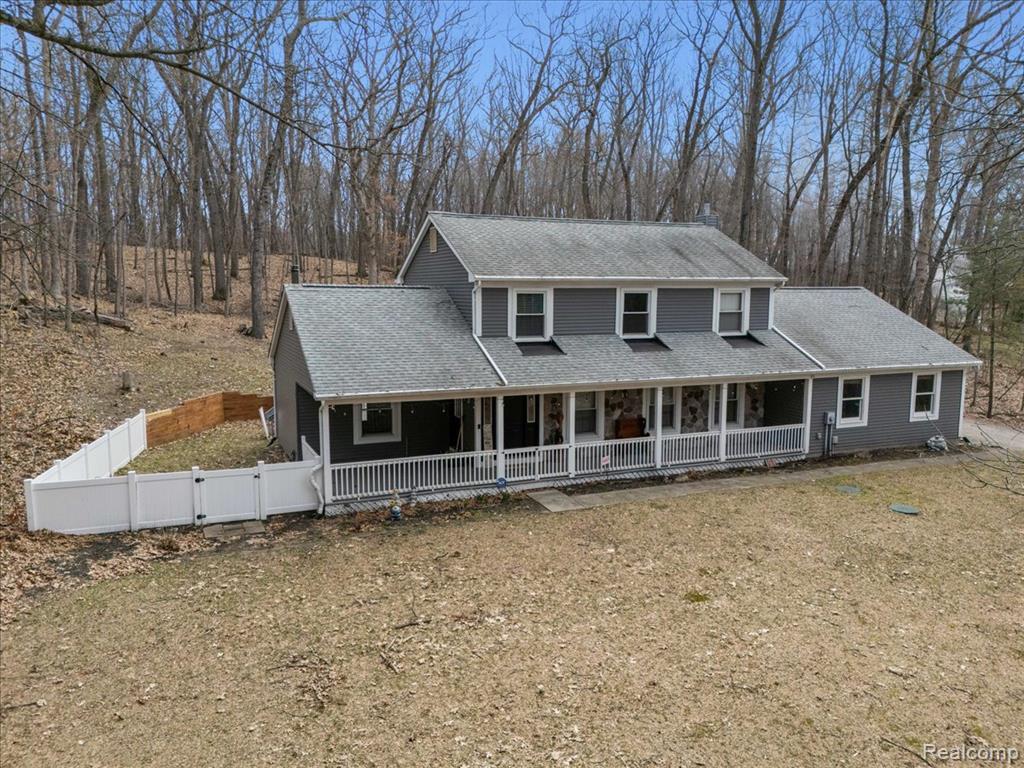 2477 Spruce Ridge Howell, MI 48855 - Photo 1 of 28