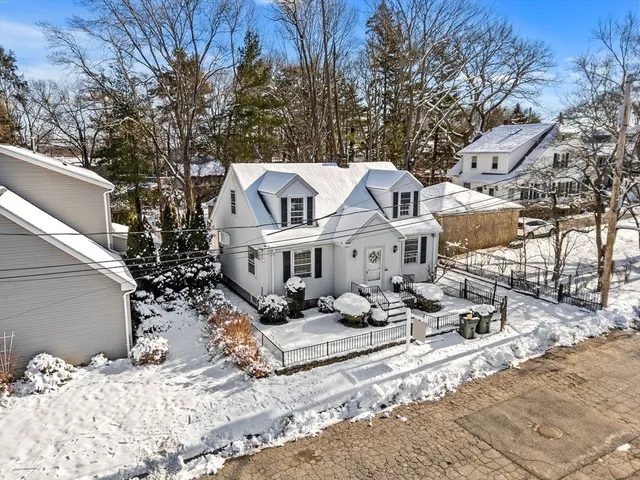 $389,000 | 25 O'Hearn Street, Fall River, MA 02720