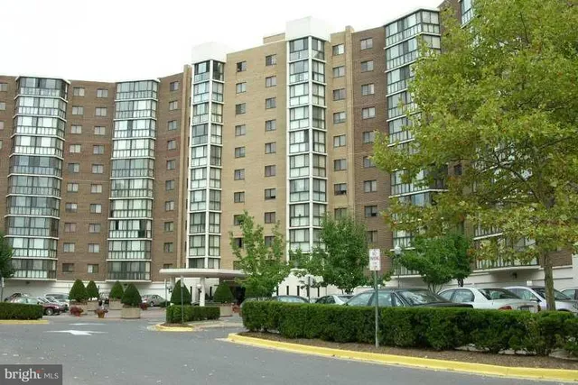 $3,200 | 15100 Interlachen Drive, Unit 4709, Silver Spring, MD 20906