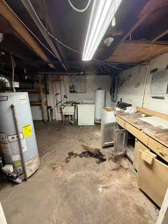 $125,000 | 23147 Donald Avenue, Eastpointe, MI 48021