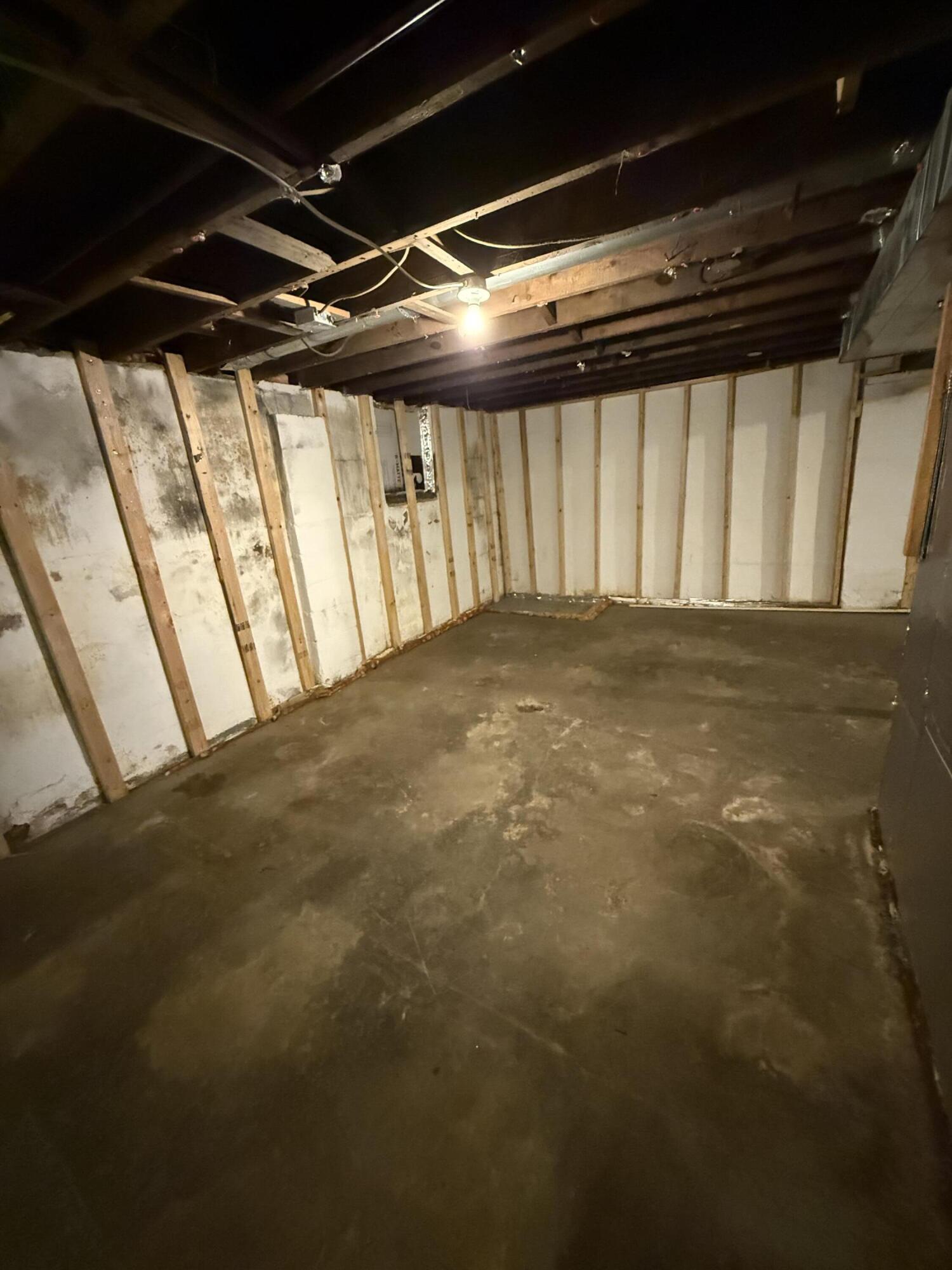 23147 Donald Avenue Eastpointe, MI 48021 - Photo 10 of 11 IMG_9991