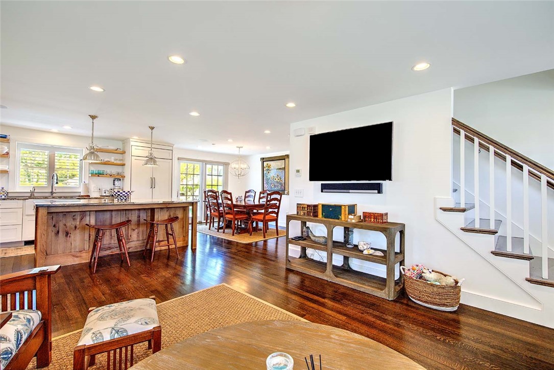 228 Bonnet Point Road Narragansett, RI 02882 - Photo 12 of 40