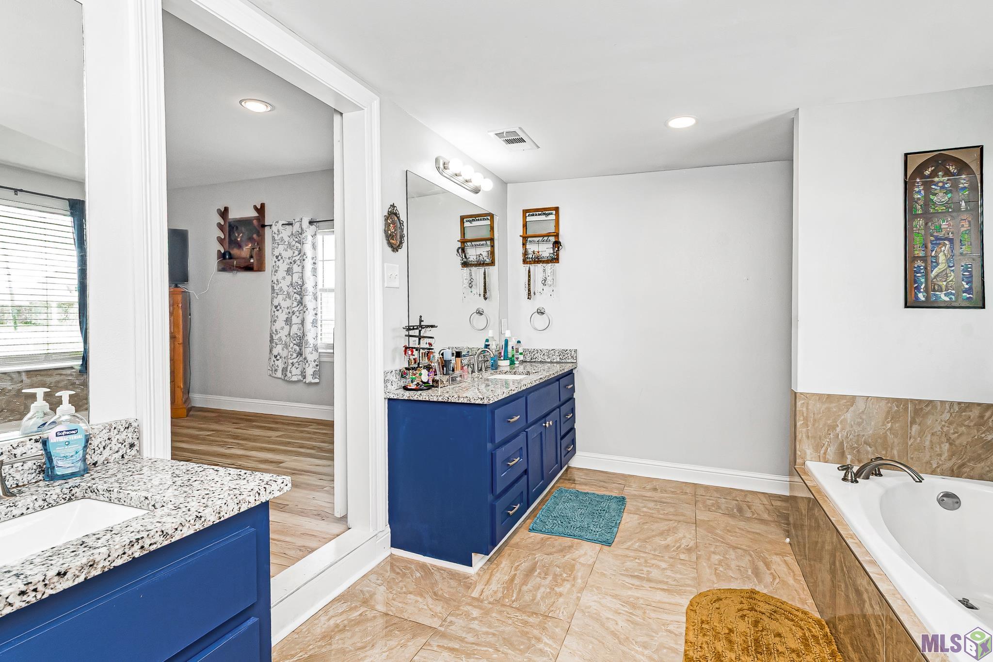 43271 Bayou Narcisse Road Gonzales, LA 70737 - Photo 15 of 24