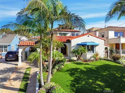 $2,995,000 | 616 South Gertruda Avenue, Redondo Beach, CA 90277