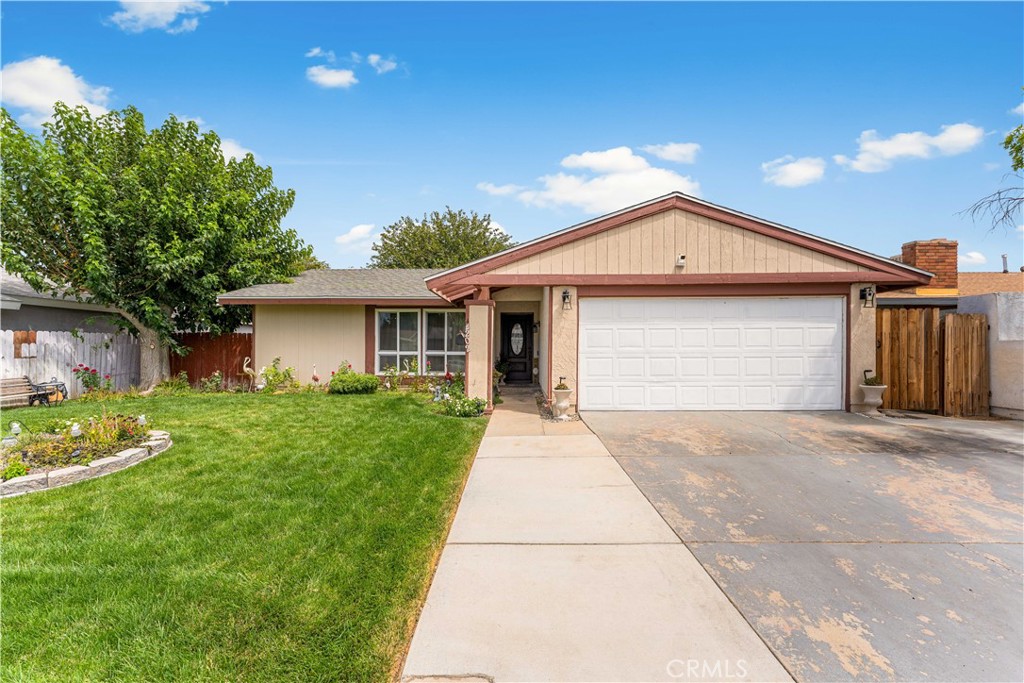 44202 East 4th Street Lancaster, CA 93535 - Photo 2 of 47