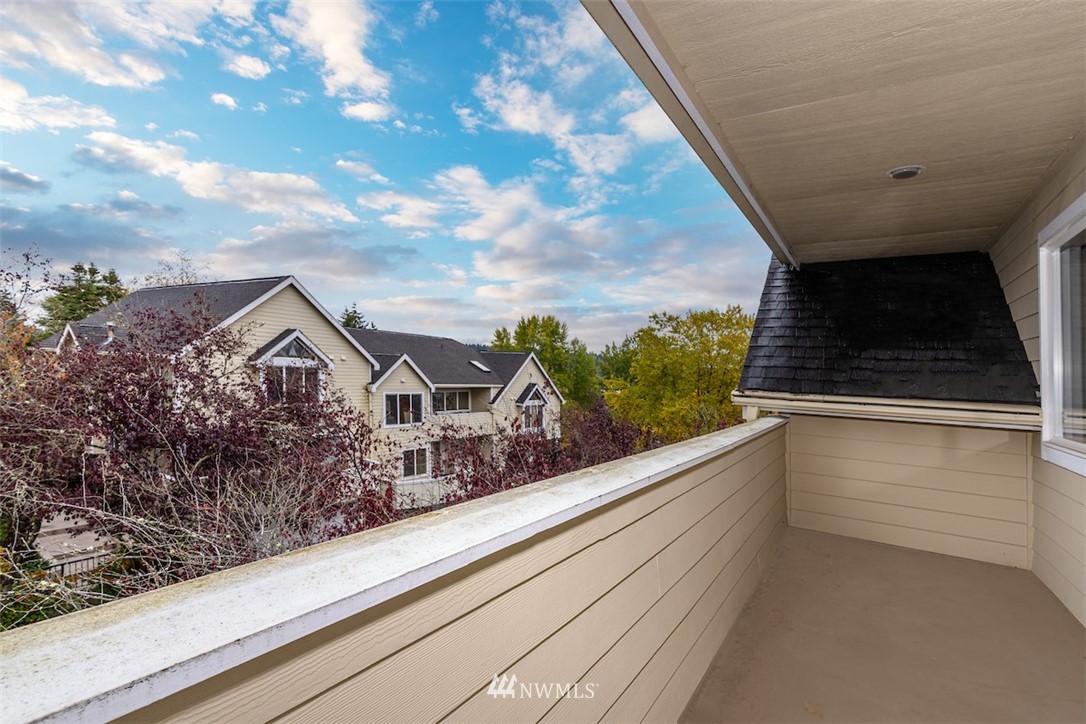 7323 Old Redmond Road, Unit 6 Redmond, WA 98052 - Photo 13 of 18 a view of house with background space