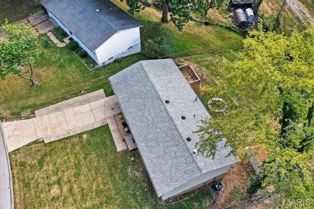 $168,000 | 12 Ville Donna Court, Hazelwood, MO 63042