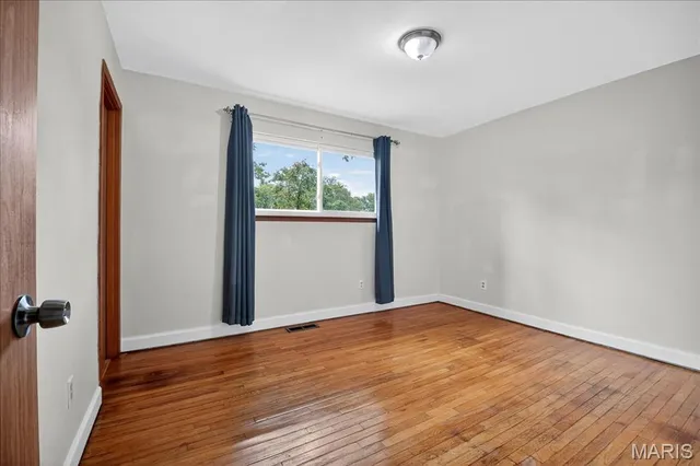 $168,000 | 12 Ville Donna Court, Hazelwood, MO 63042