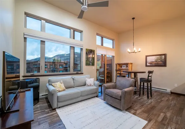 $919,000 | 330 Fox Springs Circle, Unit 303, Steamboat Springs, CO 80487