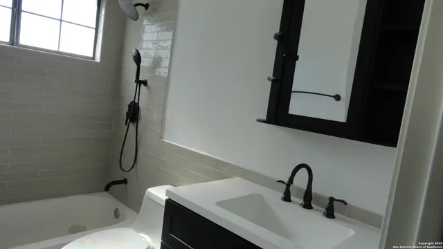 $1,875 | 8527 Village Creek, San Antonio, TX 78251