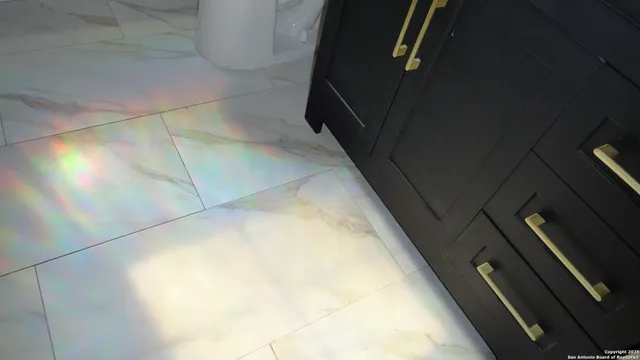 $1,875 | 8527 Village Creek, San Antonio, TX 78251