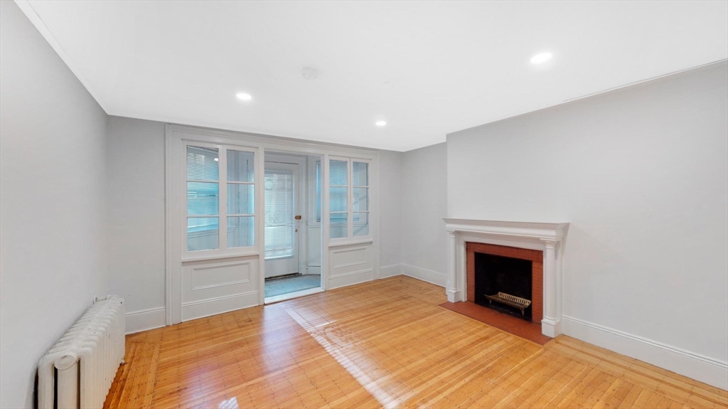 205 Beacon Street, Unit BF Boston, MA 02116 - Photo 2 of 9