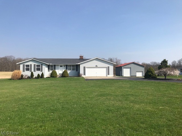 9643 Tallmadge Road Diamond, OH 44412 - Photo 4 of 35 Great curb appeal!