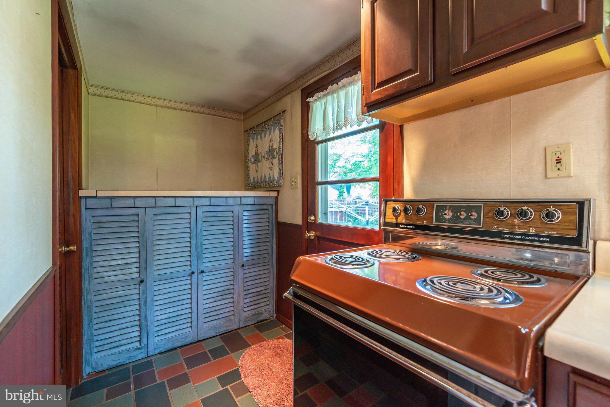 617 Winding Road Hatboro, PA 19040 - Photo 17 of 36