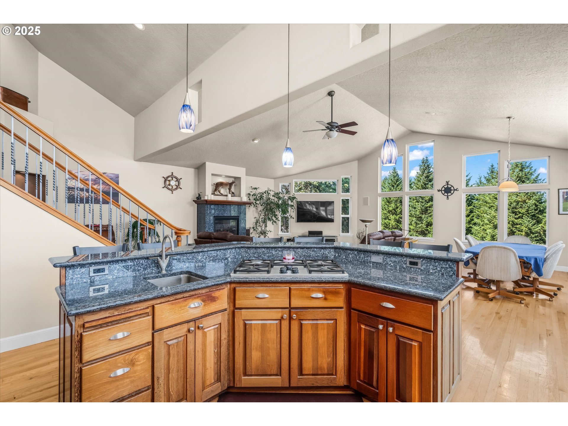 27067 Pickens Road Eugene, OR 97402 - Photo 12 of 48