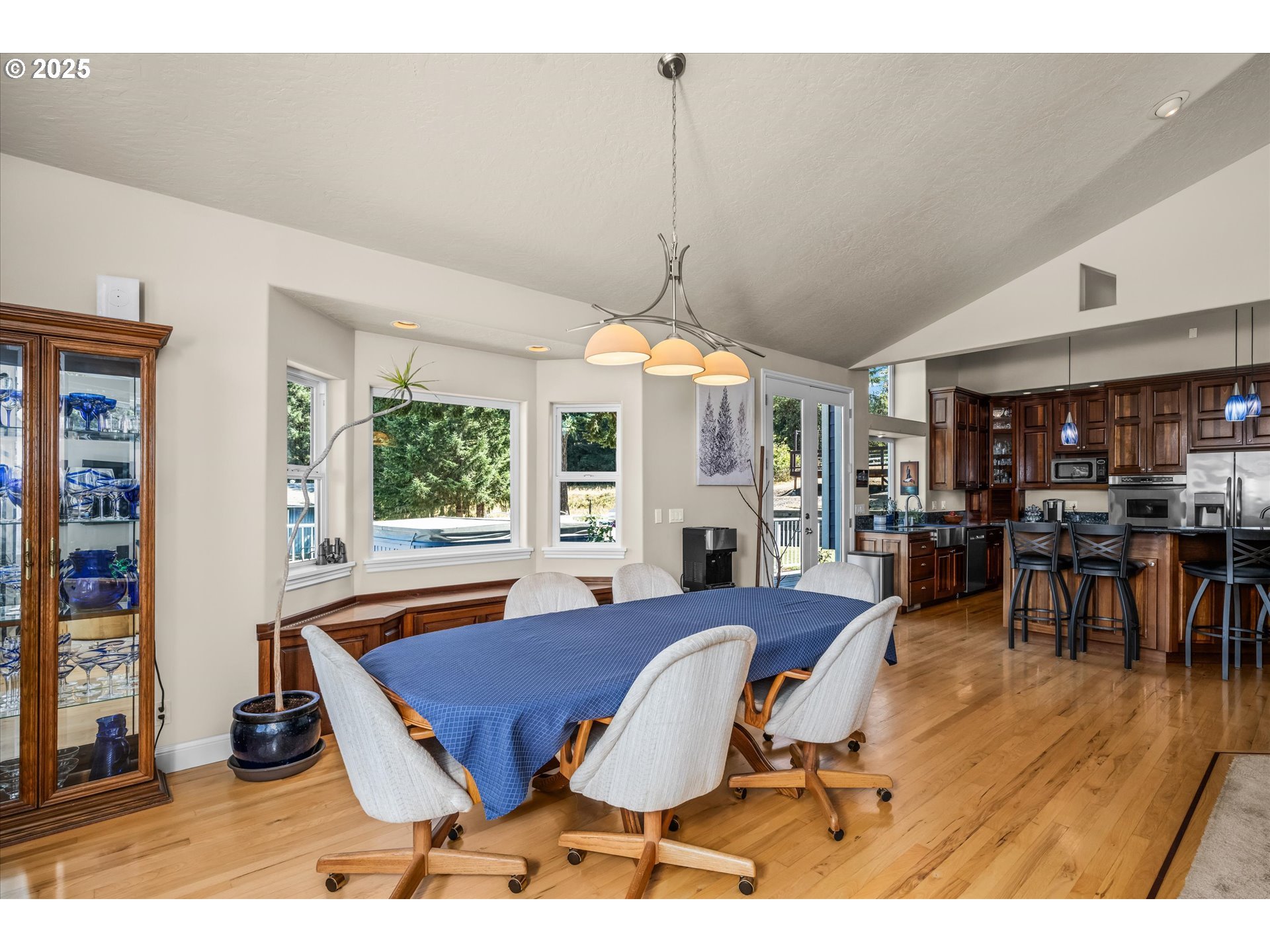 27067 Pickens Road Eugene, OR 97402 - Photo 13 of 48