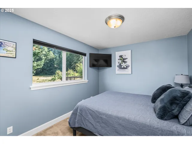 $1,400,000 | 27067 Pickens Road, Eugene, OR 97402