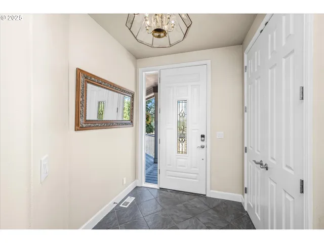 $1,400,000 | 27067 Pickens Road, Eugene, OR 97402