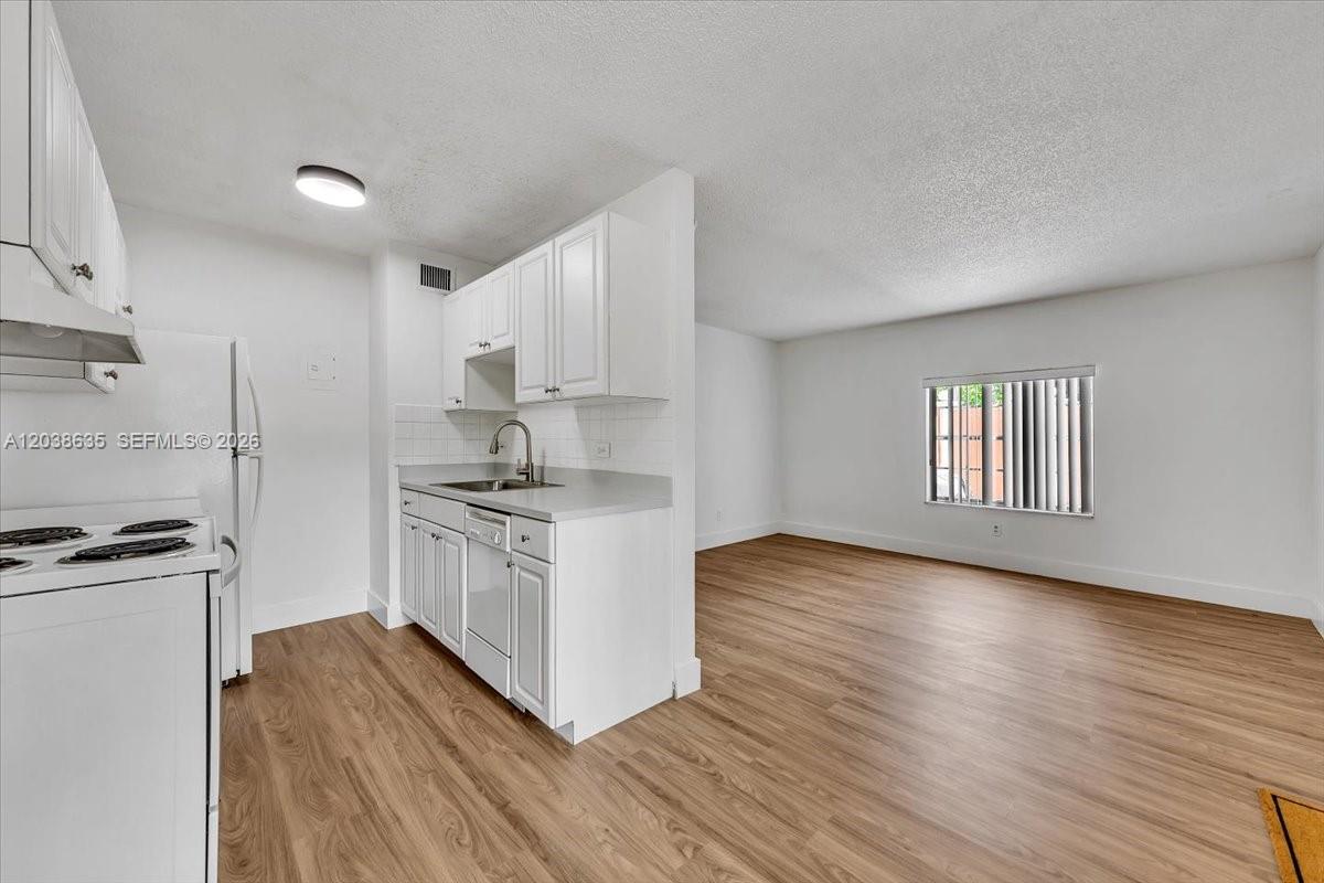 1405 Miami Road, Unit 7 Fort Lauderdale, FL 33316 - Photo 4 of 33