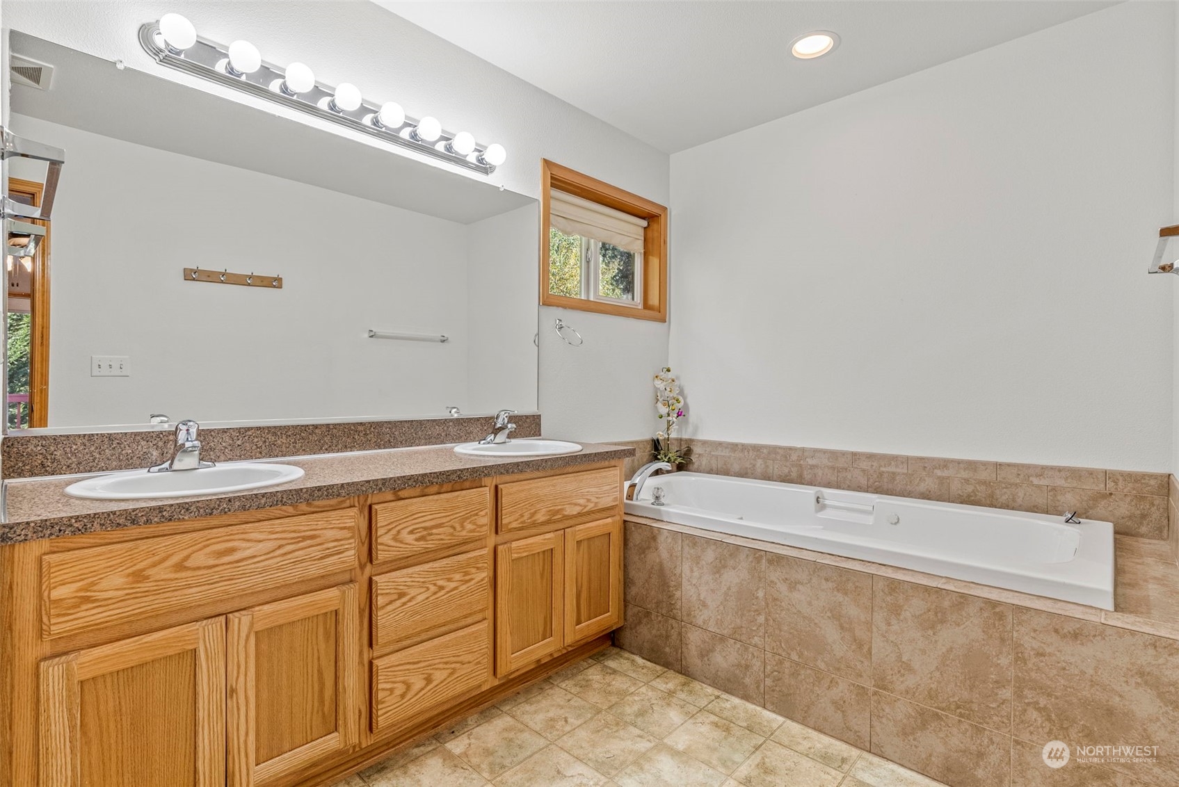 416 Walnut Acres Road Kelso, WA 98626 - Photo 11 of 37 Gallery Image 11