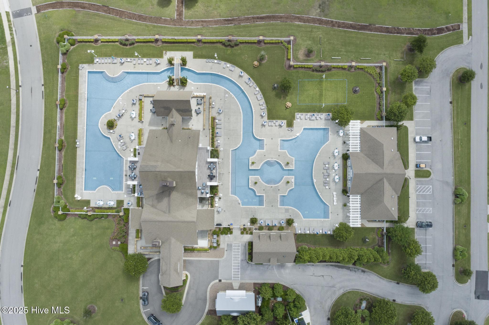 510 White Picket Way Holly Ridge, NC 28445 - Photo 9 of 63 Summerhouse Clubhouse Pool