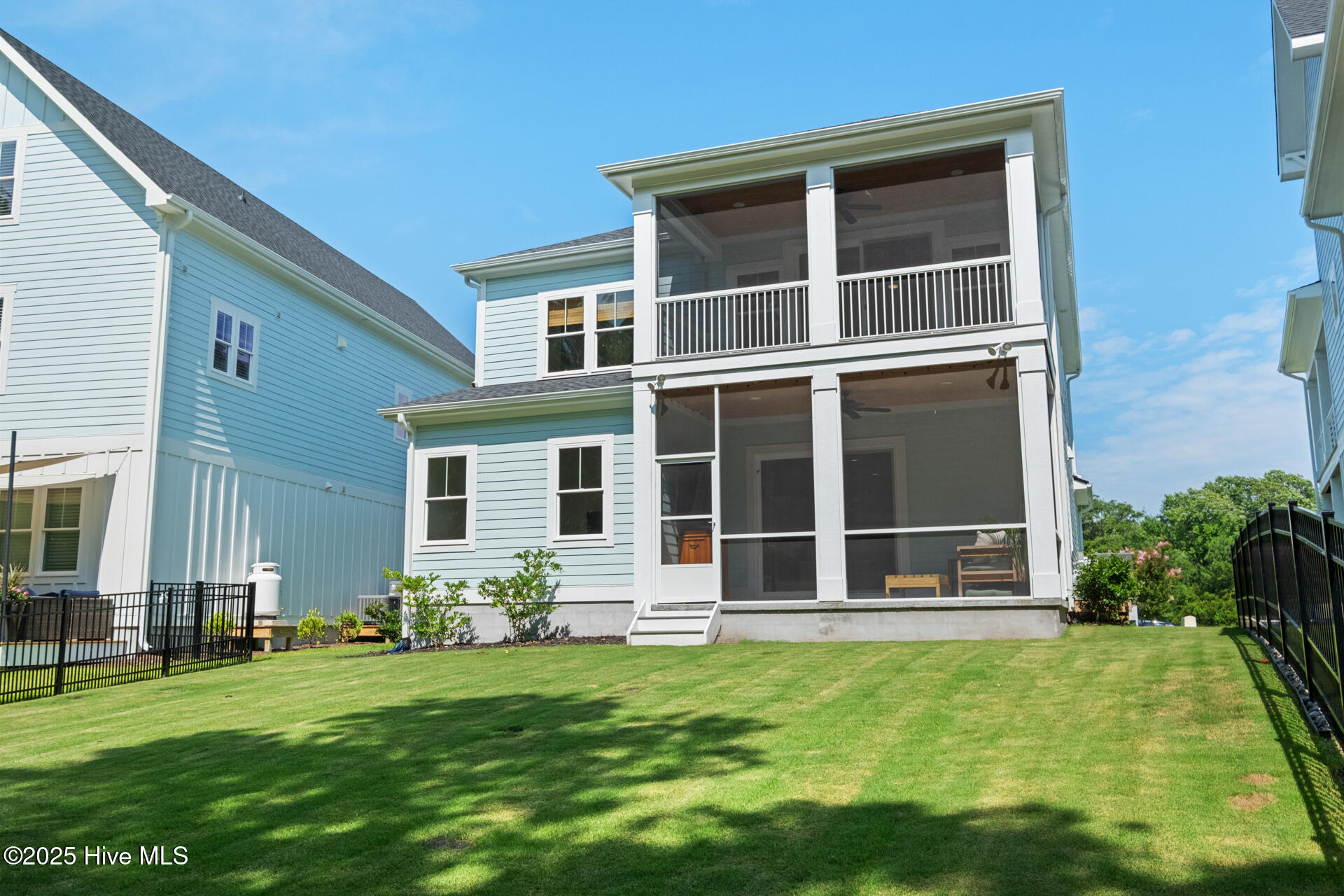 510 White Picket Way Holly Ridge, NC 28445 - Photo 3 of 63 web-28