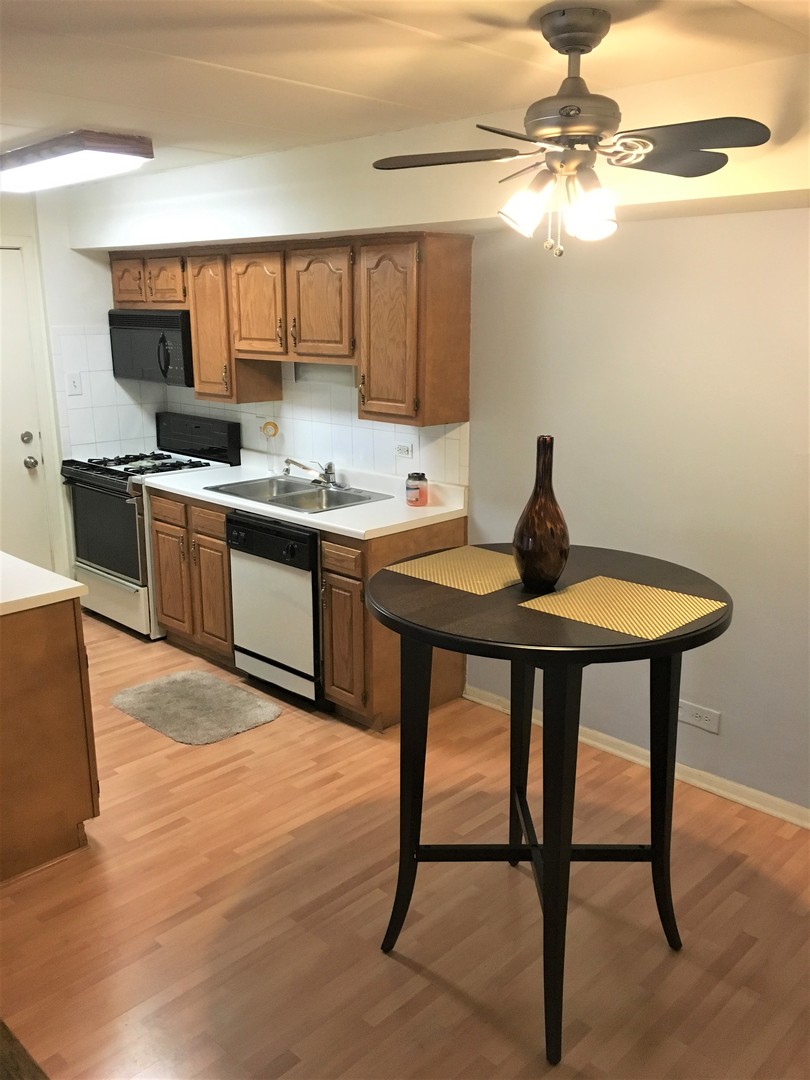 10428 South Ridgeland Avenue, Unit 1 Chicago Ridge, IL 60415 - Photo 5 of 15